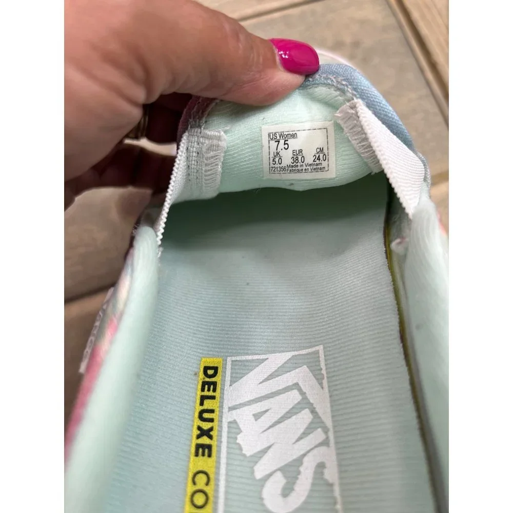 Vans Off The Wall Womens Slip On Sneakers Tie Dye Shoes US7.5 EU38 - Picture 8 of 8